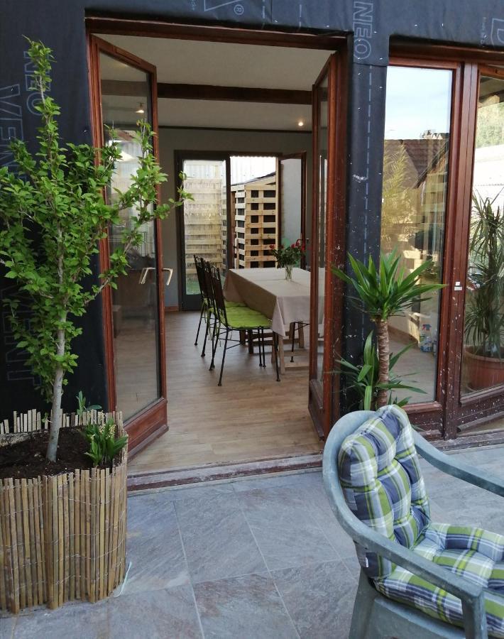 Les Farios Avec Terrasse *